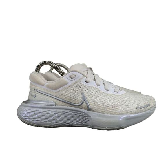 Nike Shoes Womens 6 Athletic Trainer Zoom X Invincible Run Flyknit Sneaker White - Picture 2 of 14
